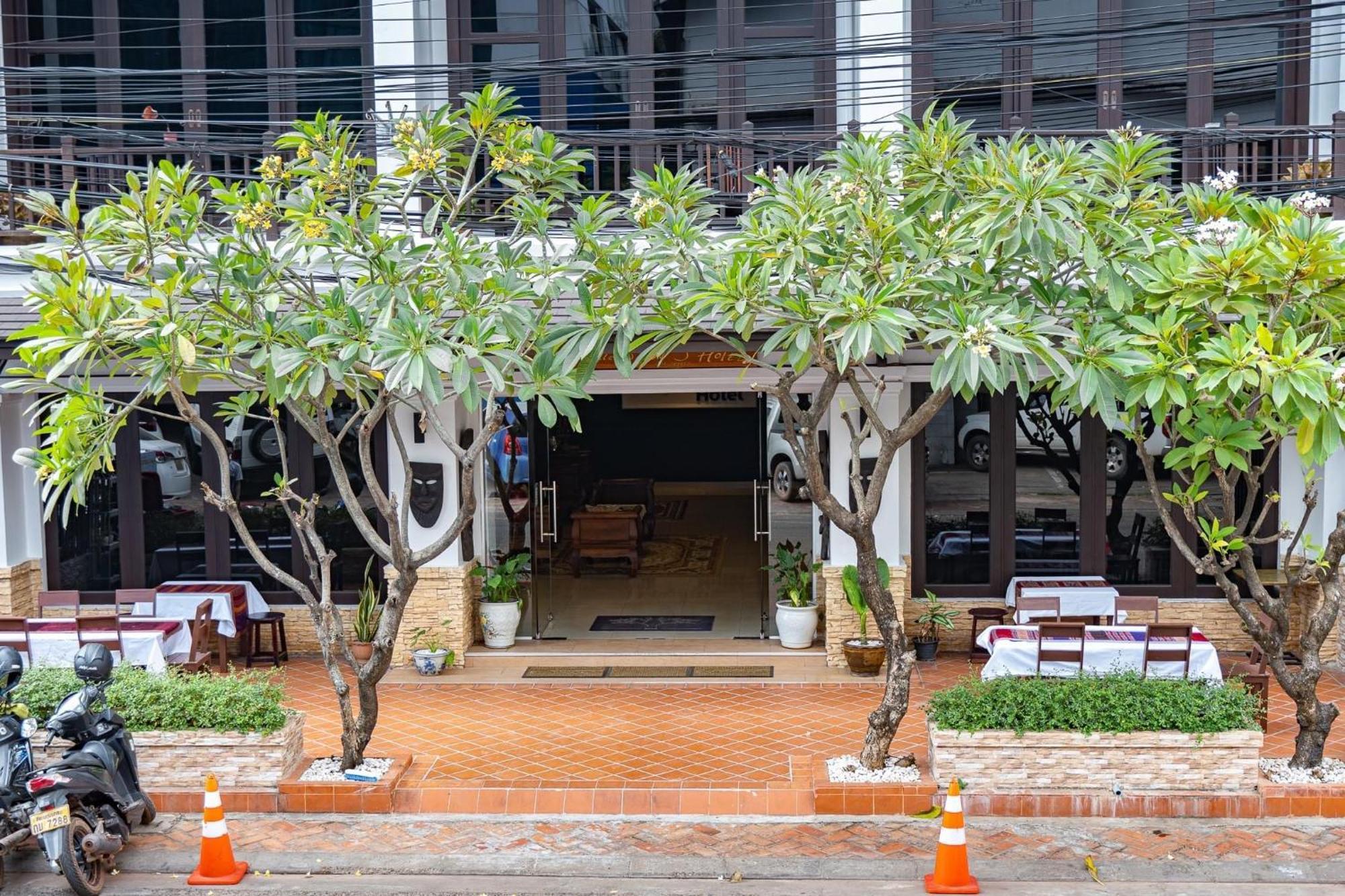 Vongkhamsene Boutique Hotel Ban Nongdouang 外观 照片